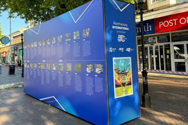 Large super-graphics - Image 6